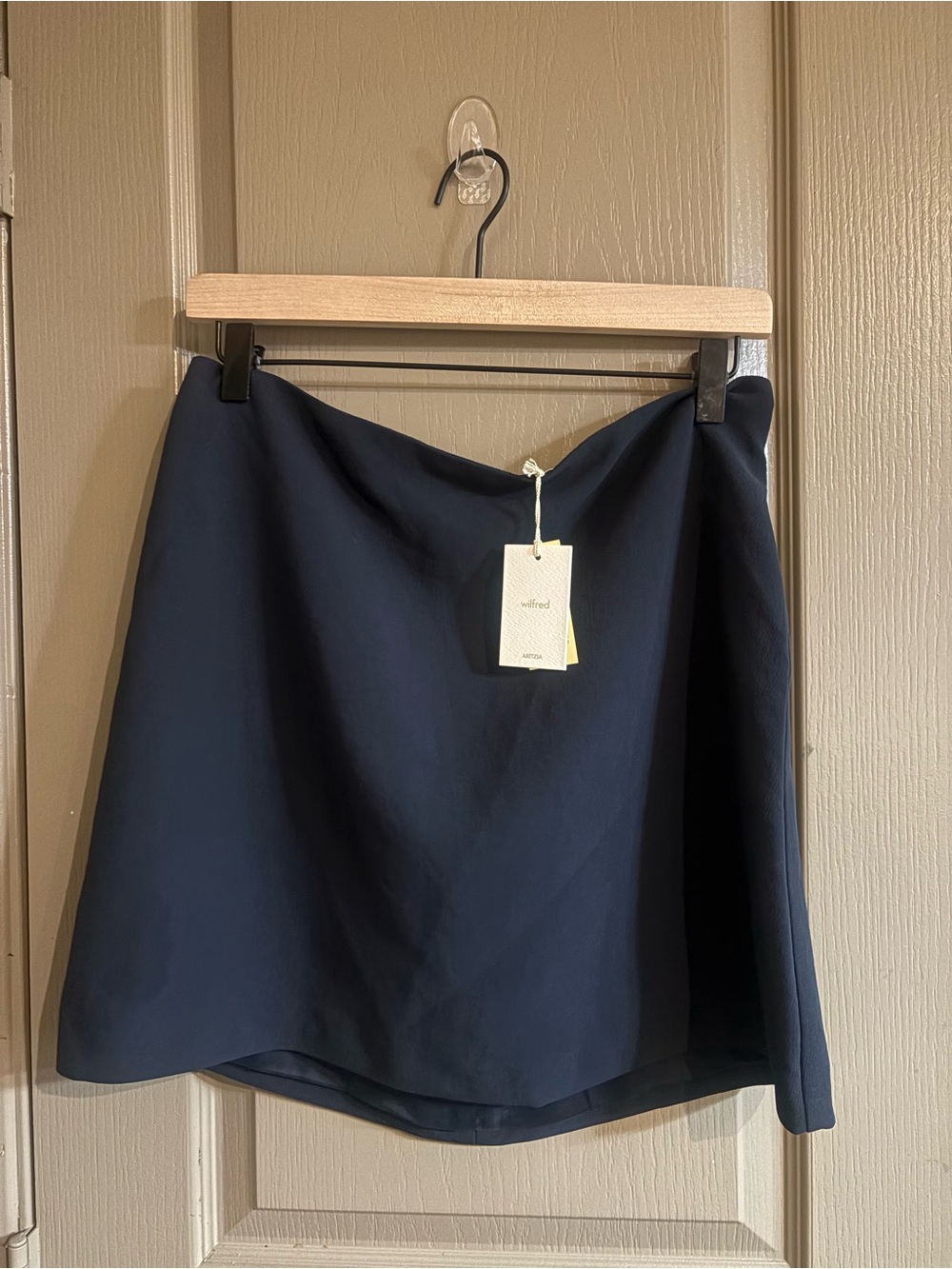 NWT Aritzia Wilfred Navy Highrise Mini Skirt